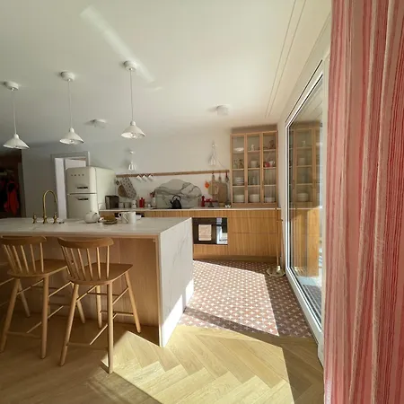 Sonnenhof Juliet - Design-led Swiss Luxury 萨斯费