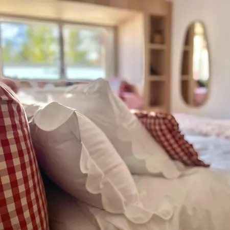 Sonnenhof Juliet - Design-led Swiss Luxury Saas Fee