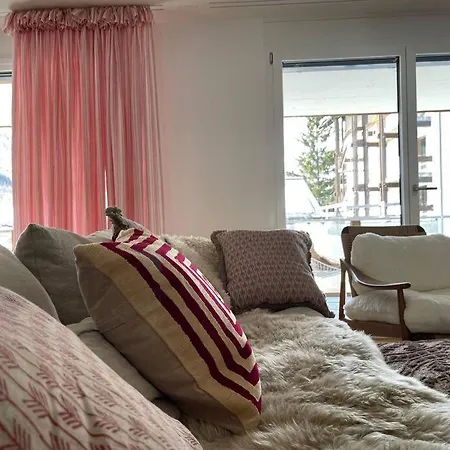 Casa de Férias Sonnenhof Juliet - Design-led Swiss Luxury *
