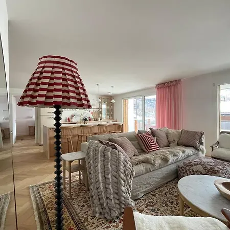 Casa de Férias Sonnenhof Juliet - Design-led Swiss Luxury *
