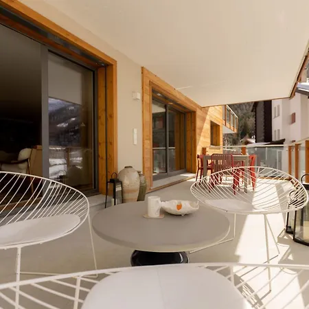 Casa de Férias Sonnenhof Juliet - Design-led Swiss Luxury *