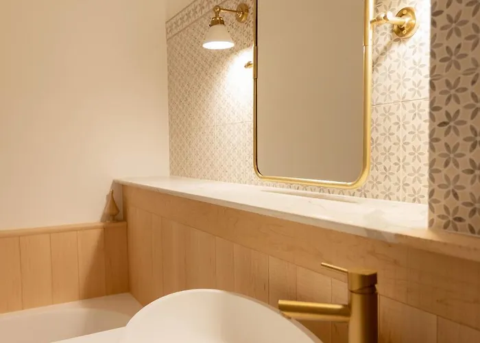 Апартаменты Sonnenhof Juliet - Design-led Swiss Luxury Зас-Фе